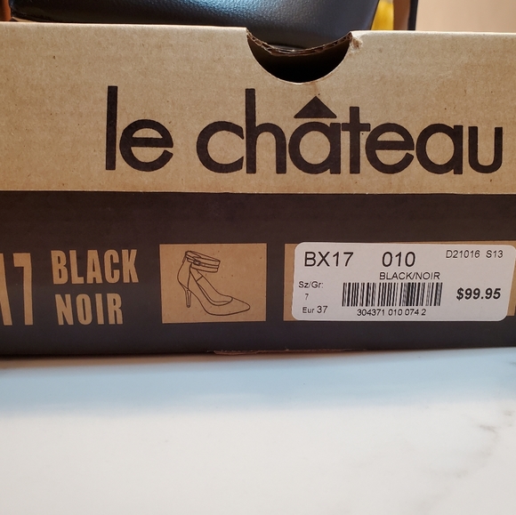 Le Chateau Black High Heel with Ankle Strap Size 7 - Picture 9 of 11